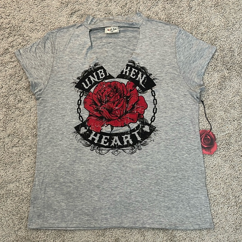 Local Lab Graphic T-Shirt - Picture 2 of 9